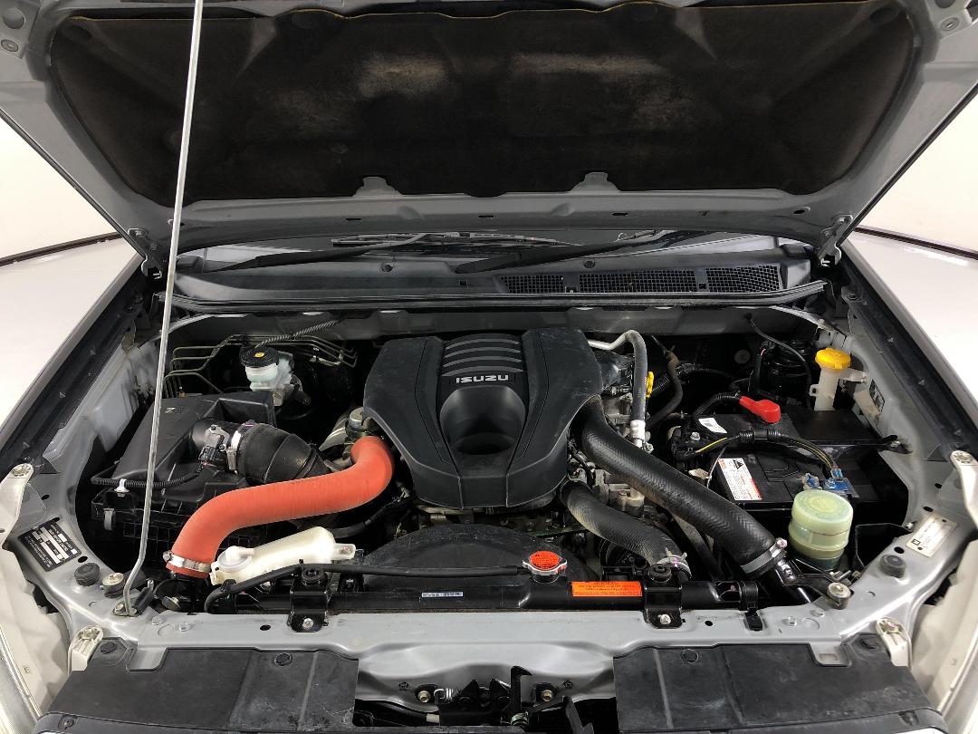 Photo '13' of Isuzu D-MAX