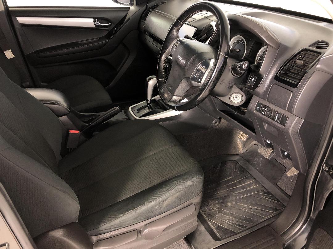 Photo '16' of Isuzu D-MAX