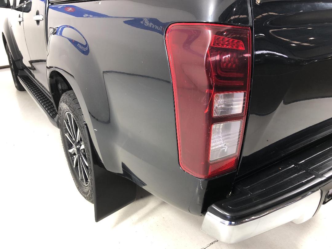 Photo '29' of Isuzu D-MAX