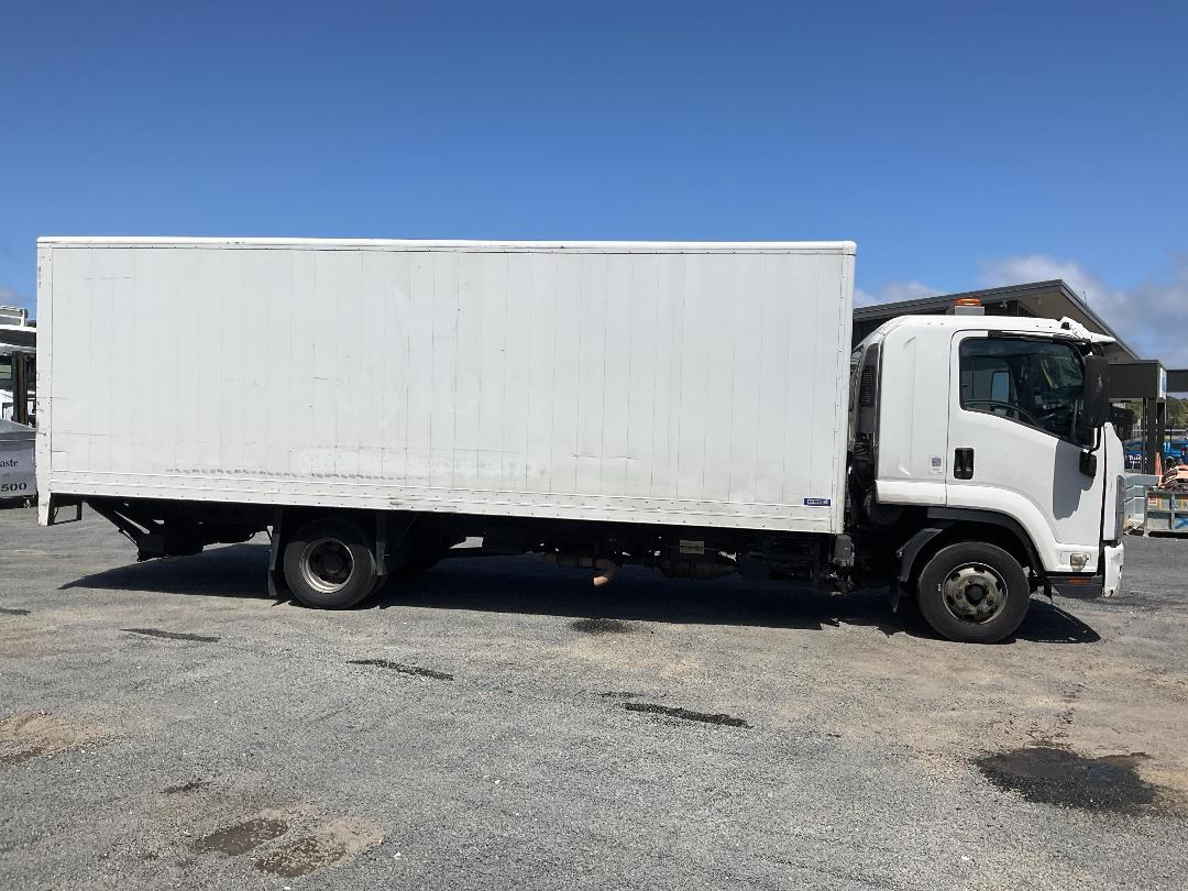 Photo '3' of Isuzu F Series FRR600 Box Body Photo '3' of Isuzu F Series FRR600 Box Body