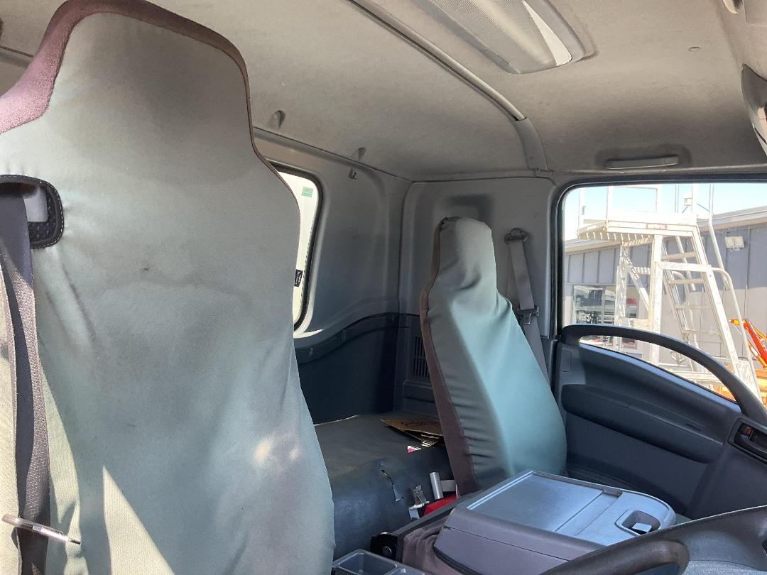 Photo '18' of Isuzu F Series FRR600 Box Body Photo '18' of Isuzu F Series FRR600 Box Body