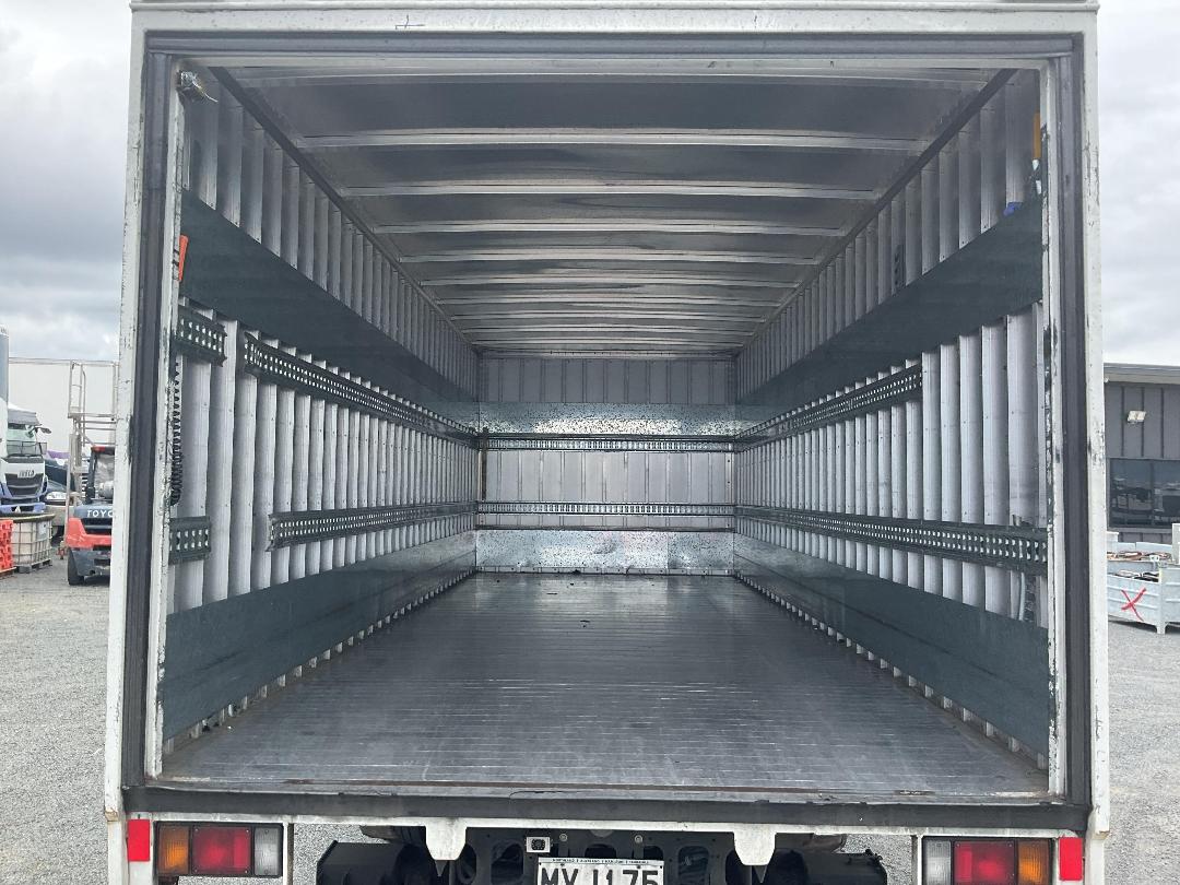 Photo '30' of Isuzu F Series FRR600 Box Body