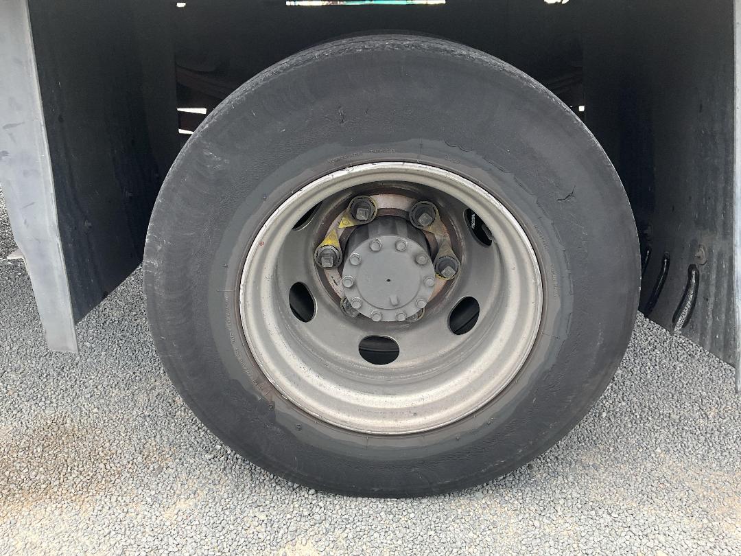 Photo '41' of Isuzu F Series FRR600 Box Body