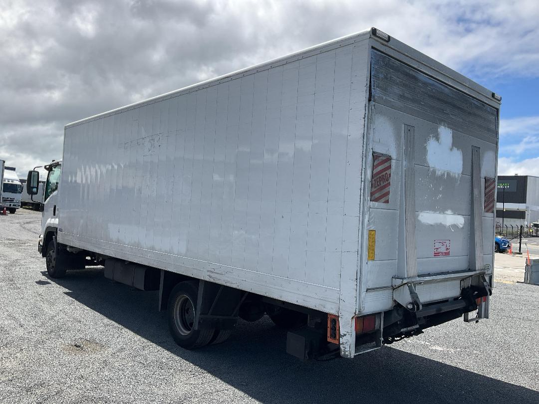 Photo '6' of Isuzu F Series FRR600 Box Body