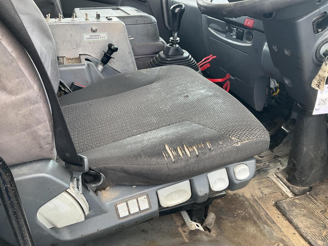 Photo '17' of Isuzu F Series FRR500 Sweeper Truck