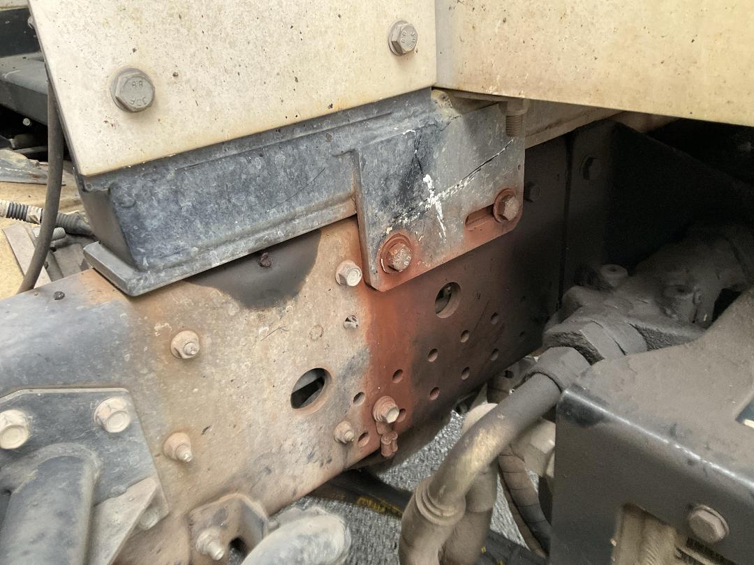 Photo '36' of Isuzu F Series FRR500 Sweeper Truck Photo '36' of Isuzu F Series FRR500 Sweeper Truck