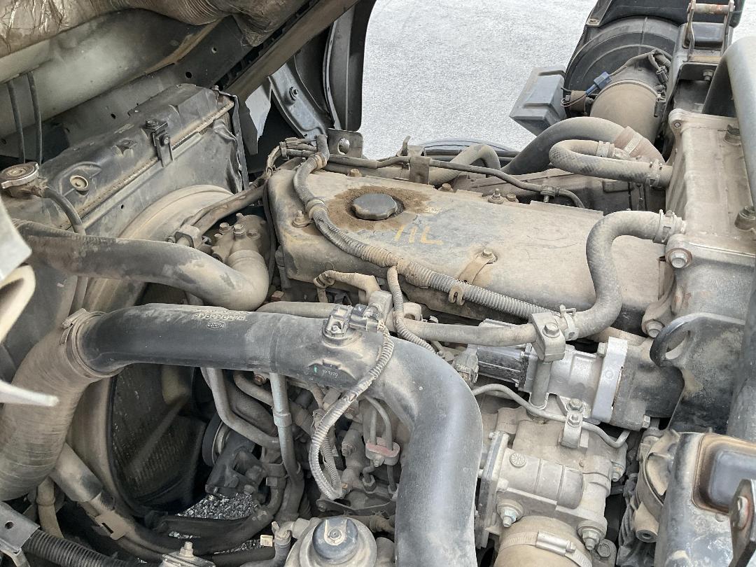 Photo '37' of Isuzu F Series FRR500 Sweeper Truck Photo '37' of Isuzu F Series FRR500 Sweeper Truck