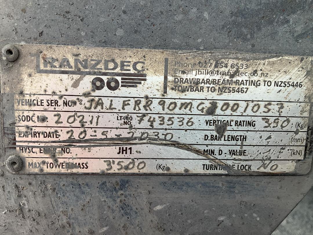 Photo '44' of Isuzu F Series FRR500 Sweeper Truck Photo '44' of Isuzu F Series FRR500 Sweeper Truck