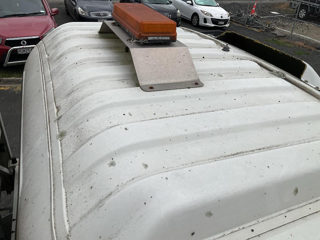 Photo '47' of Isuzu F Series FRR500 Sweeper Truck Photo '47' of Isuzu F Series FRR500 Sweeper Truck