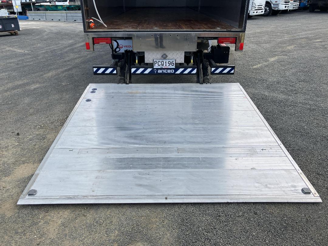 Photo '31' of Isuzu Giga Box Body Photo '31' of Isuzu Giga Box Body