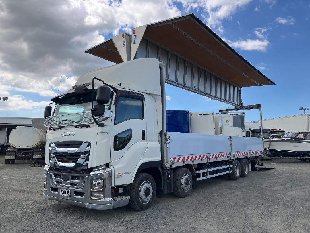 Photo '13' of Isuzu Giga Box Body Photo '13' of Isuzu Giga Box Body