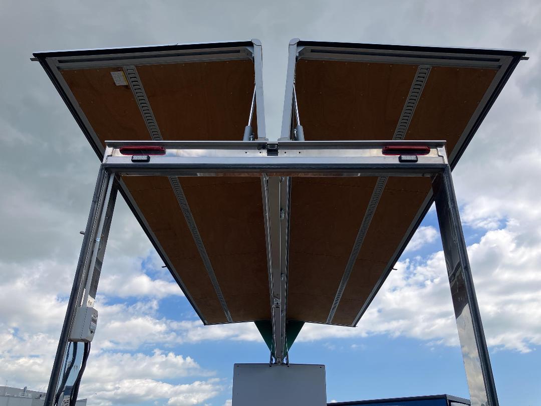 Photo '16' of Isuzu Giga Box Body Photo '16' of Isuzu Giga Box Body