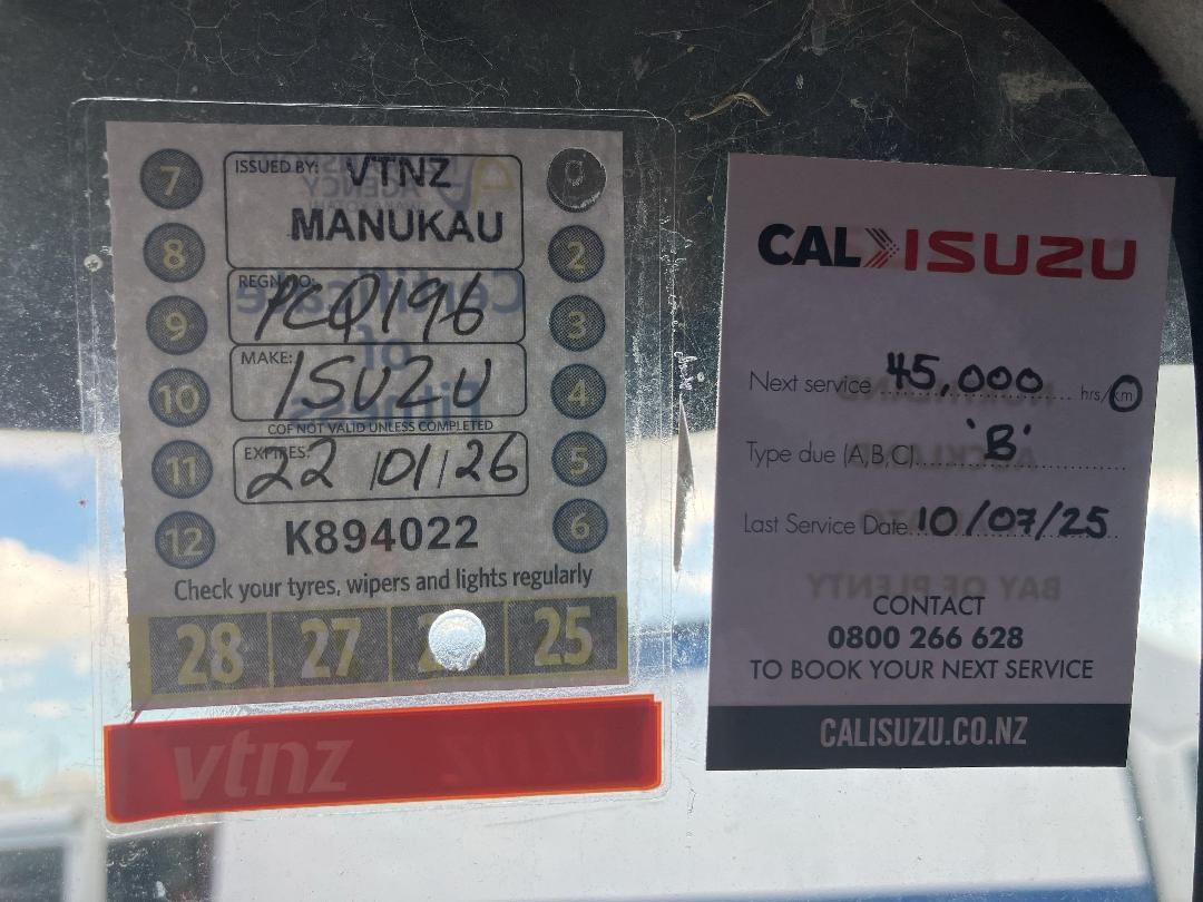 Photo '49' of Isuzu Giga Box Body Photo '49' of Isuzu Giga Box Body