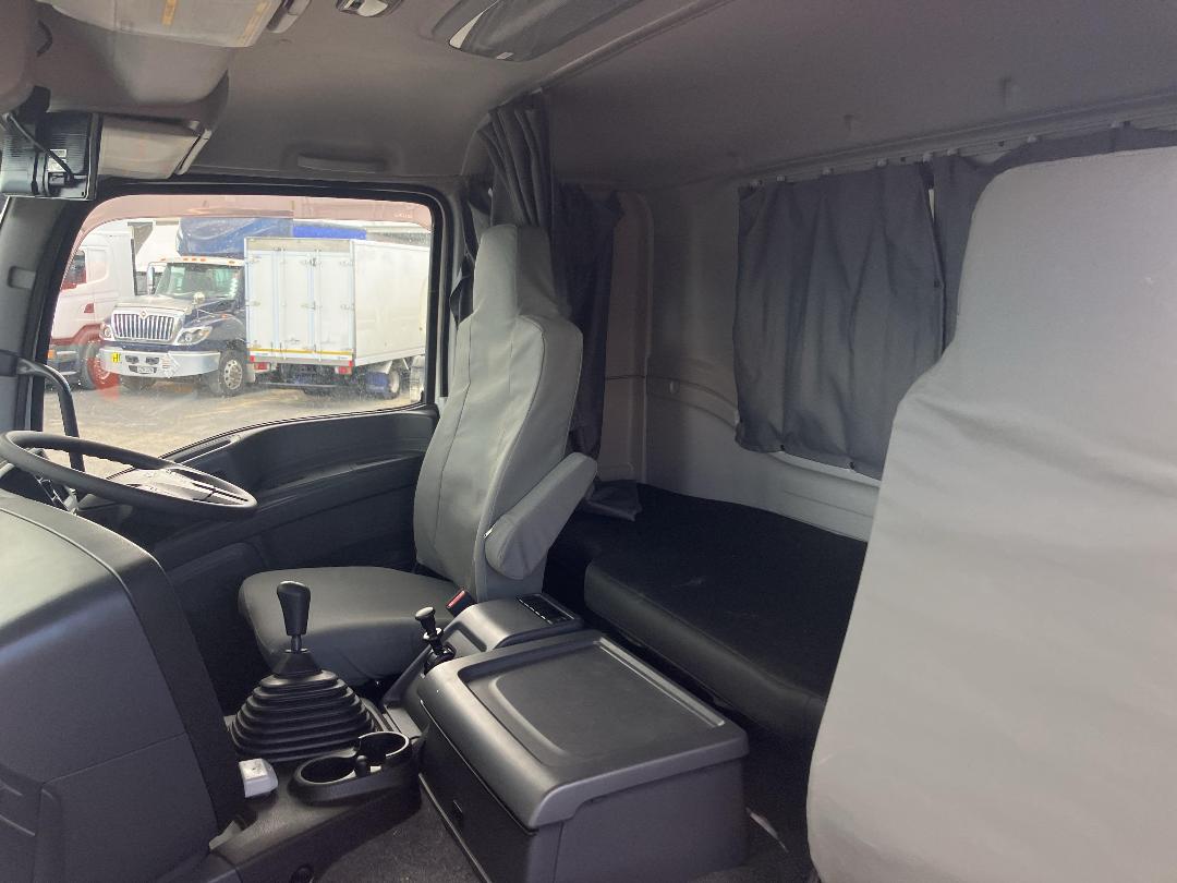 Photo '27' of Isuzu Giga Box Body Photo '27' of Isuzu Giga Box Body