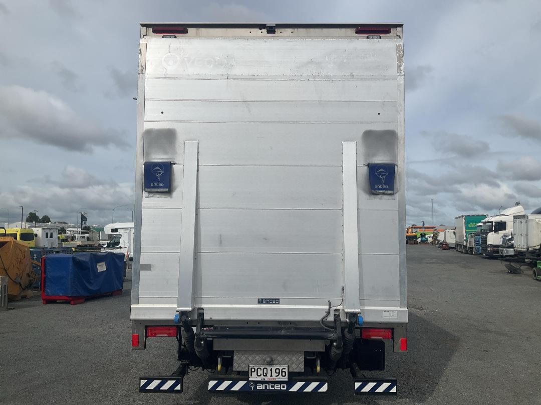 Photo '7' of Isuzu Giga Box Body Photo '7' of Isuzu Giga Box Body