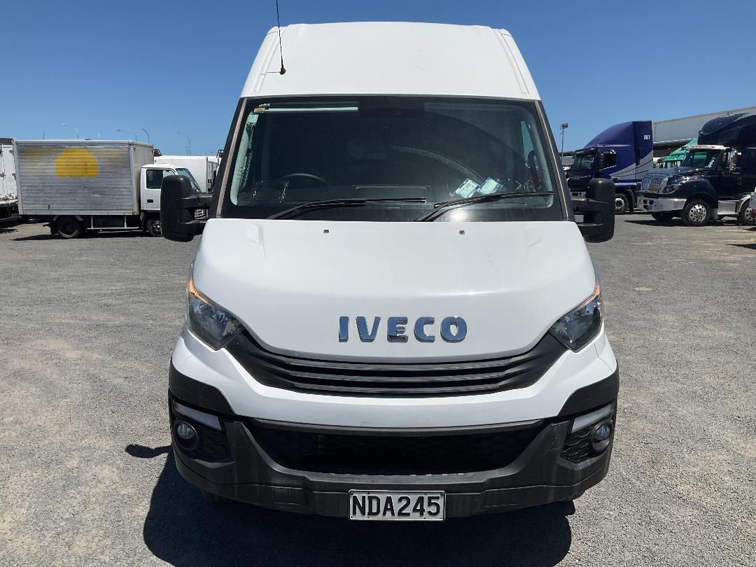 Photo '10' of Iveco Daily 50C Van