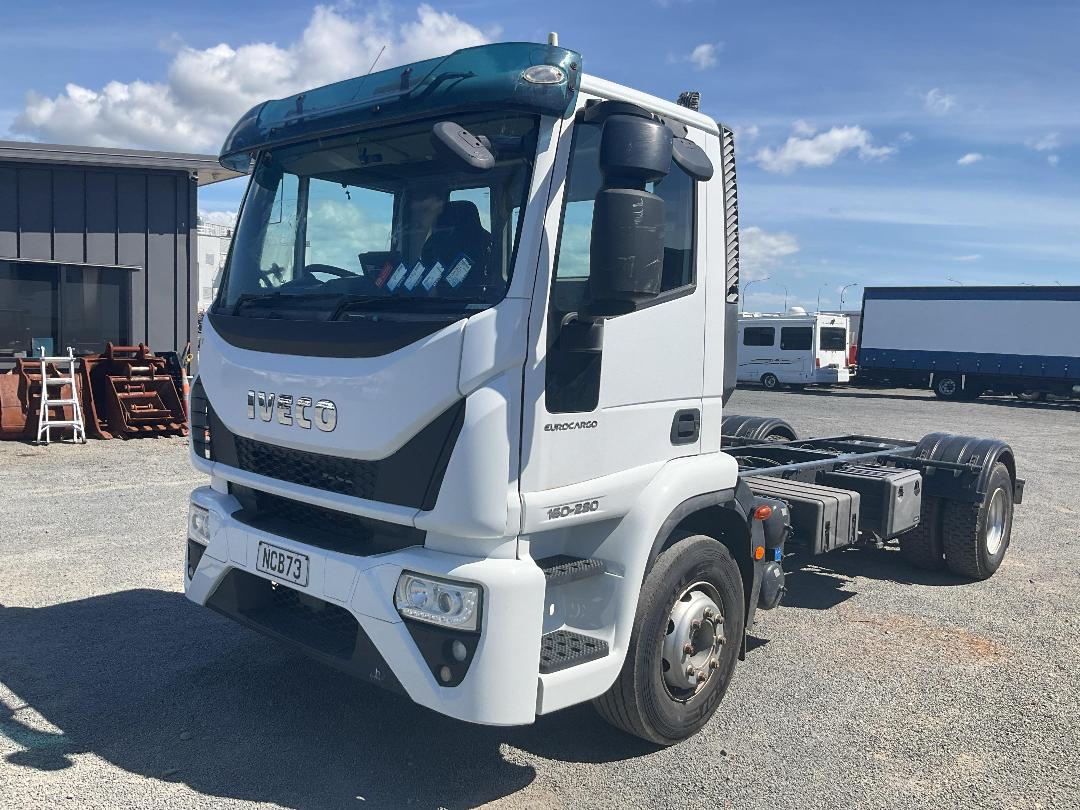 Photo '9' of Iveco Eurocargo ML160MY16 E28<1> Cab Chassis