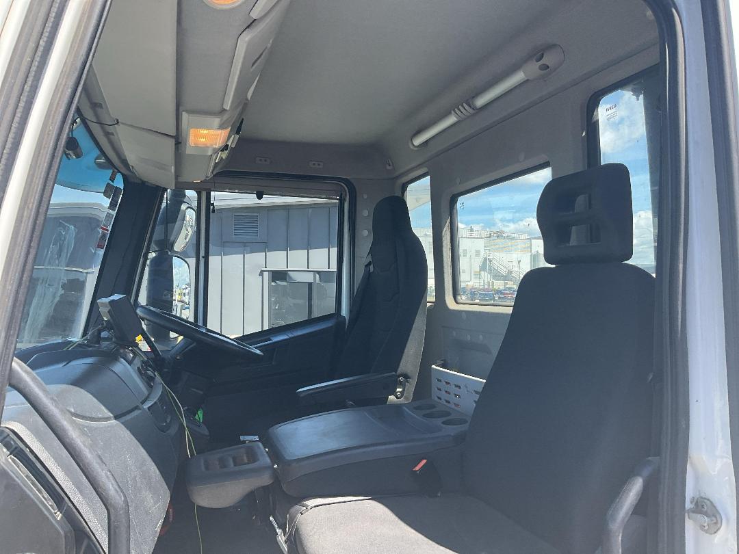 Photo '24' of Iveco Eurocargo ML160MY16 E28<1> Cab Chassis
