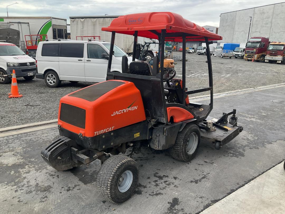 Photo '5' of Jacobsen Turfcat 628 Mower