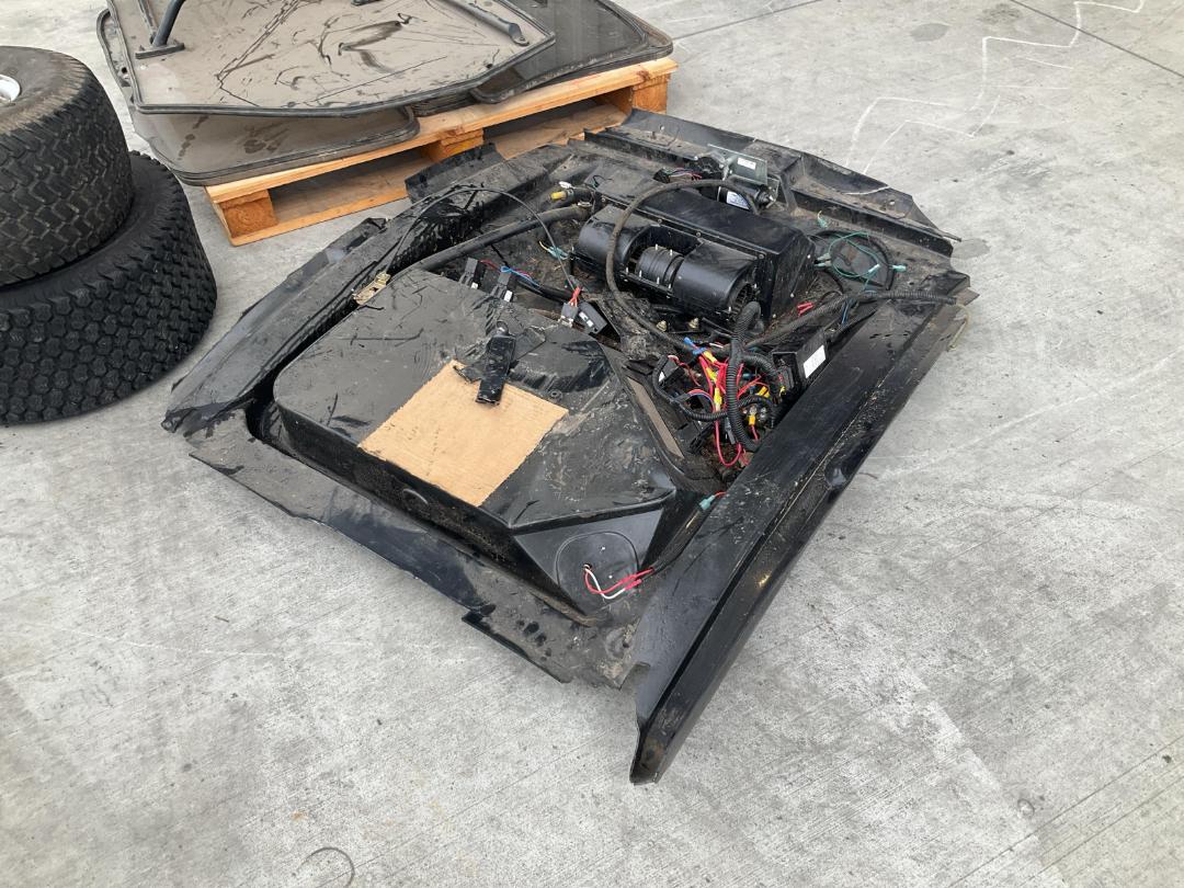 Photo '32' of Jacobsen Turfcat 628 Mower