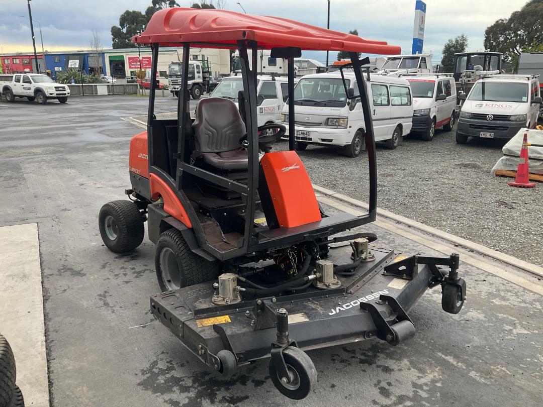 Photo '34' of Jacobsen Turfcat 628 Mower