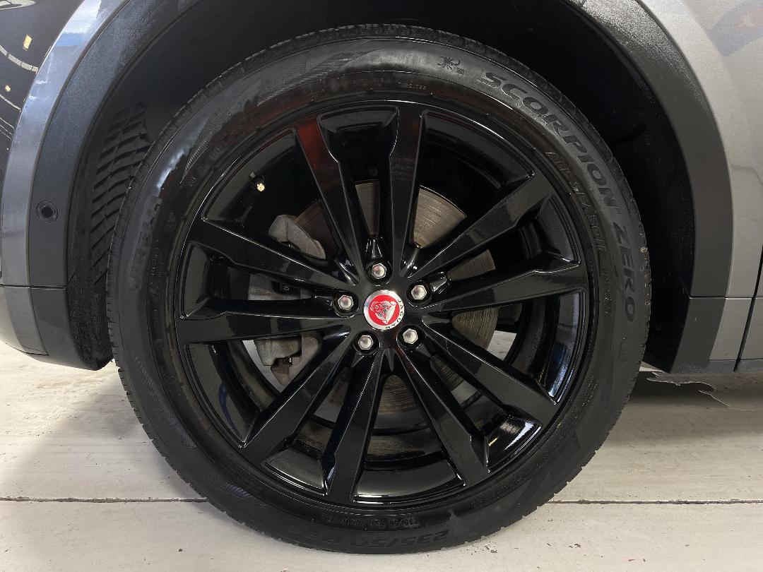 Photo '10' of Jaguar E-Pace Photo '10' of Jaguar E-Pace