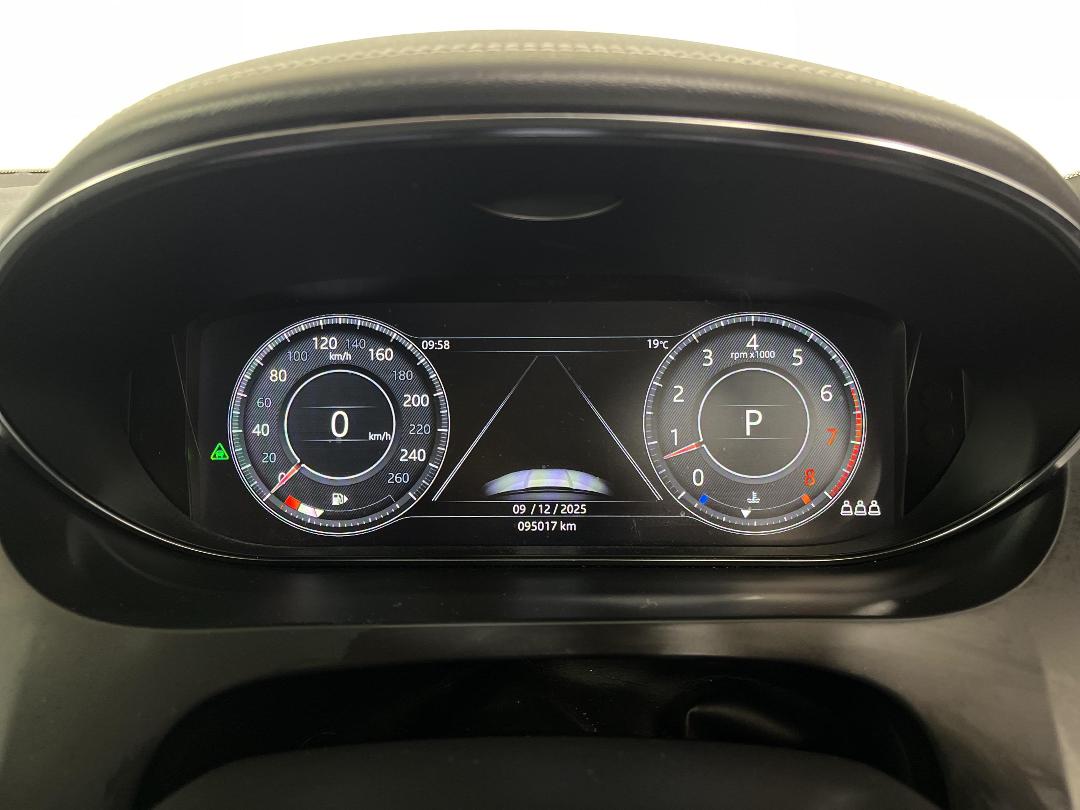 Photo '21' of Jaguar E-Pace Photo '21' of Jaguar E-Pace