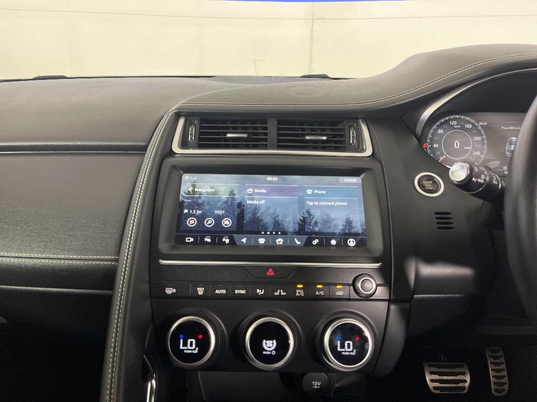 Photo '18' of Jaguar E-Pace Photo '18' of Jaguar E-Pace