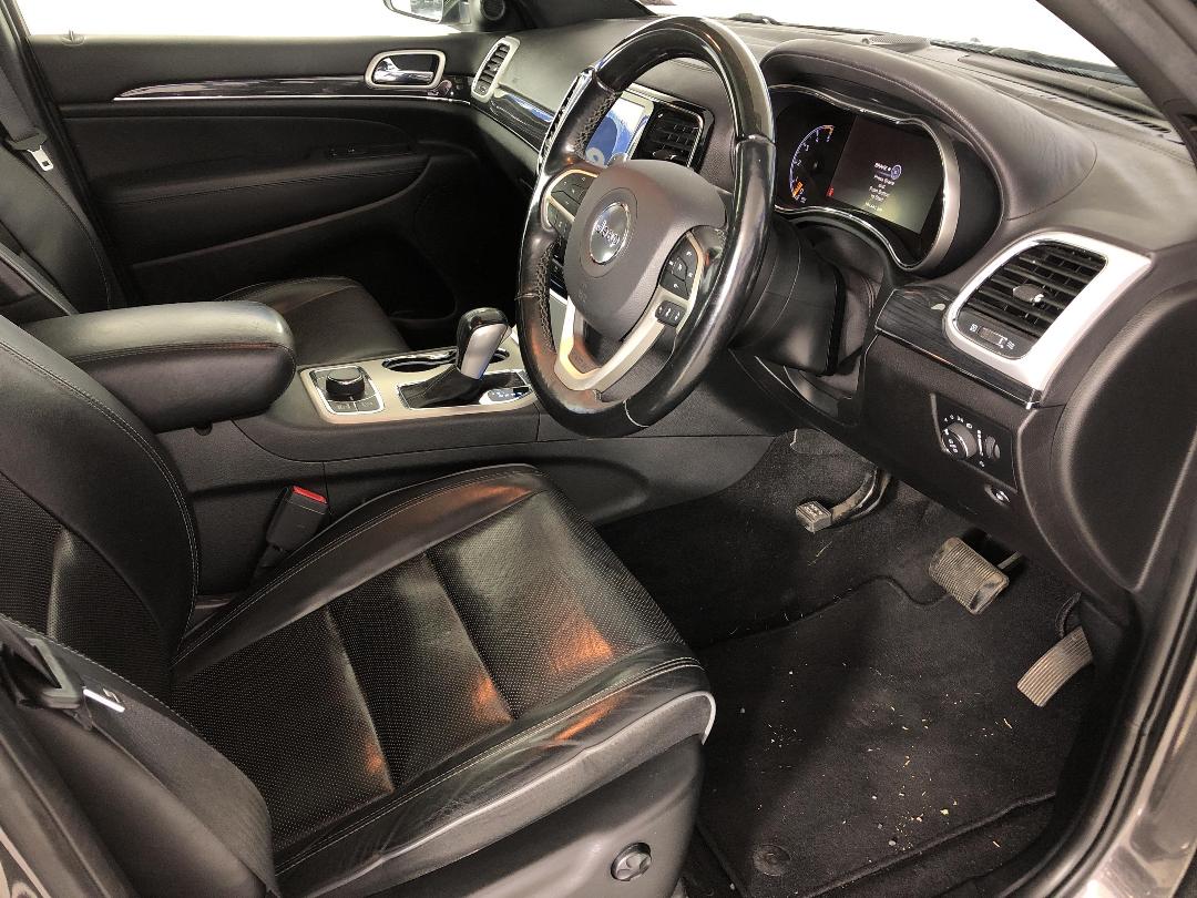 Photo '16' of Jeep Grand Cherokee