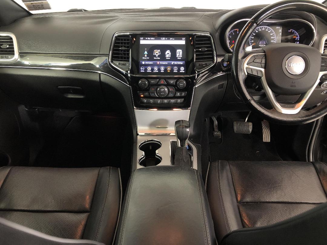 Photo '17' of Jeep Grand Cherokee