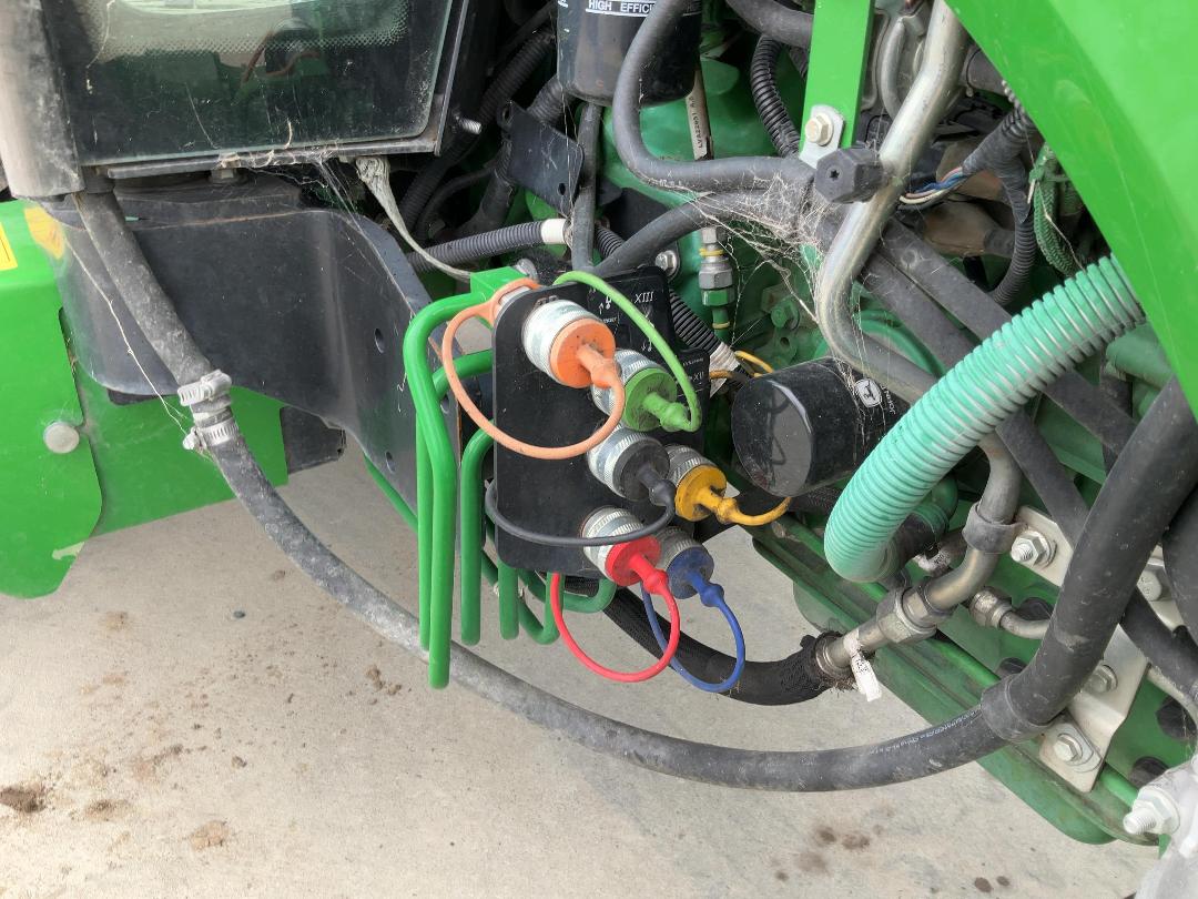 Photo '12' of John Deere 4066R Tractor Photo '12' of John Deere 4066R Tractor