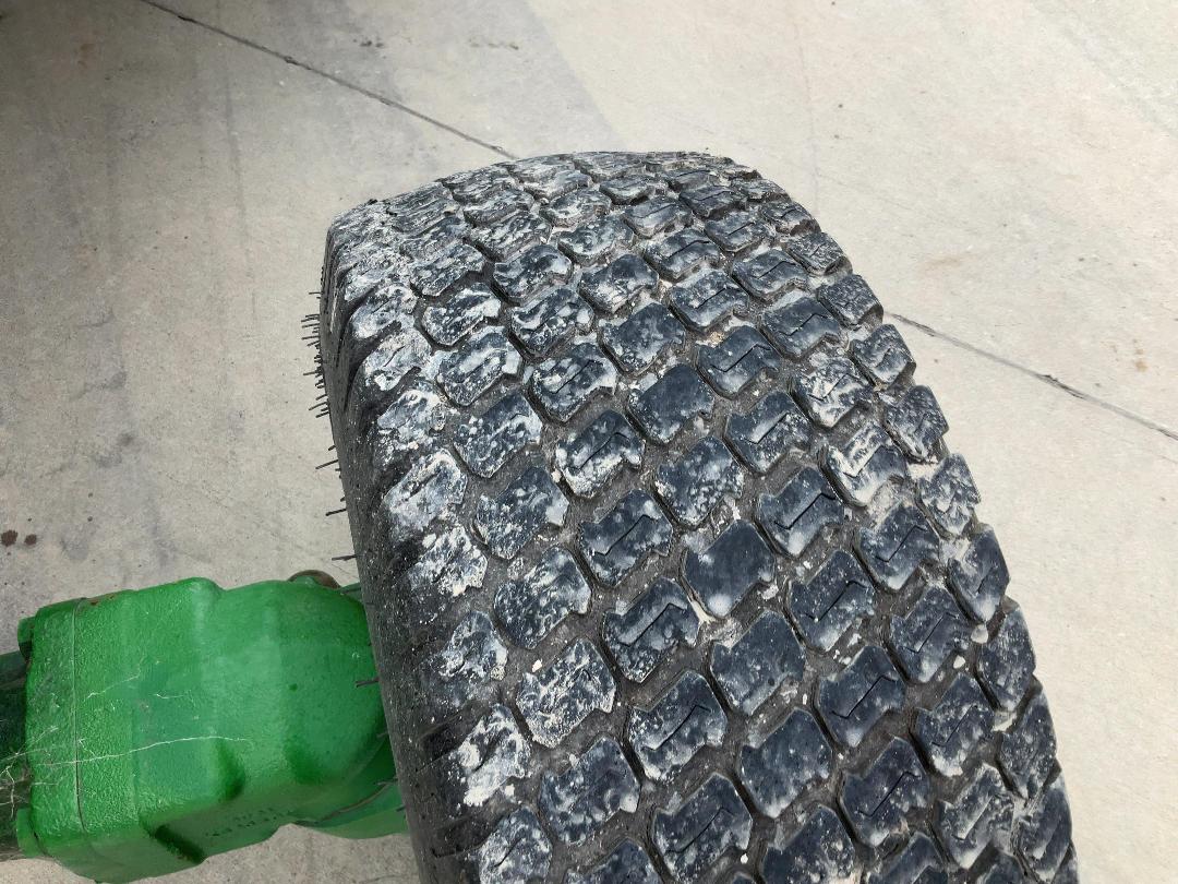 Photo '14' of John Deere 4066R Tractor Photo '14' of John Deere 4066R Tractor