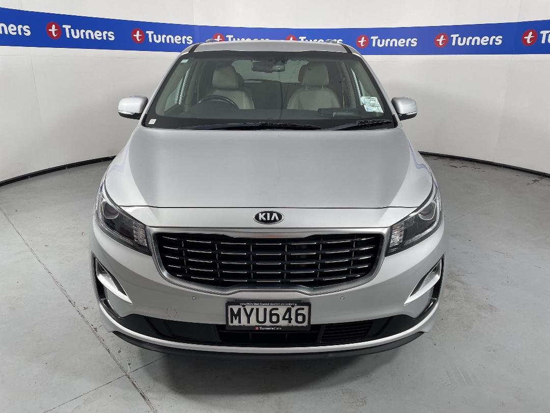 Photo '2' of KIA Carnival