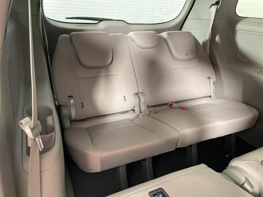 Photo '19' of KIA Carnival