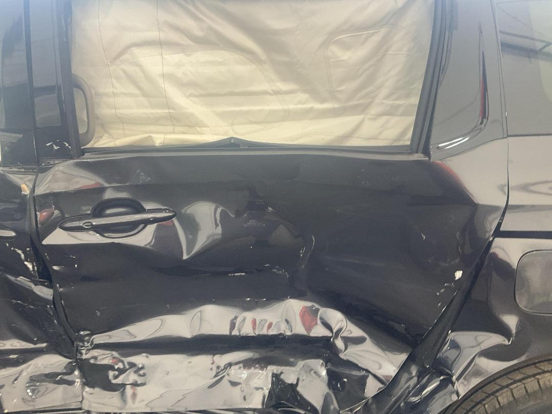 Photo '9' of KIA Carnival LTD