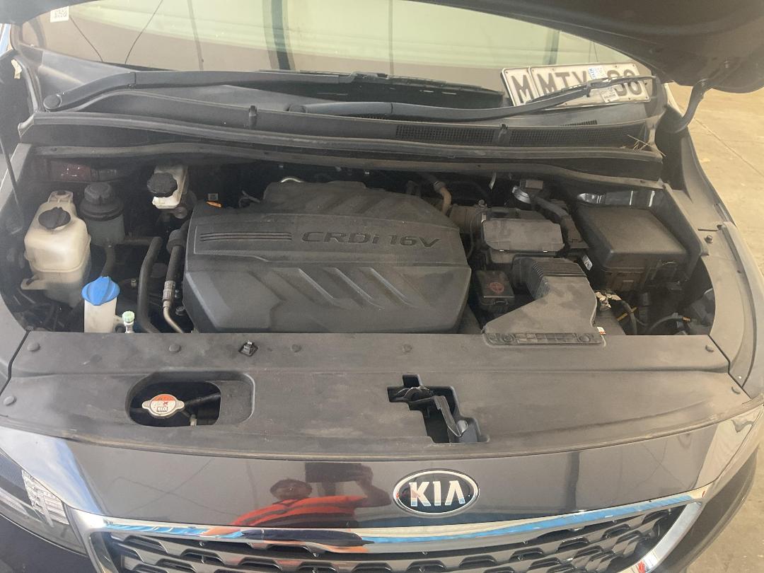 Photo '19' of KIA Carnival LTD