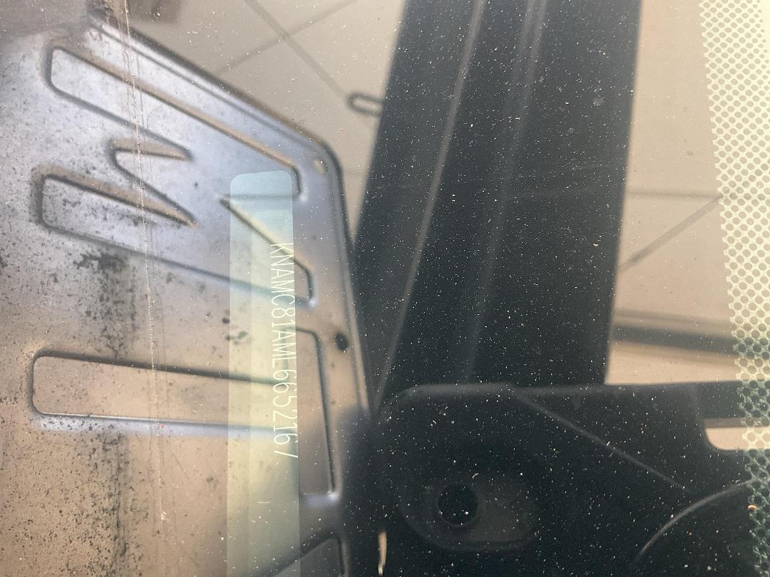 Photo '20' of KIA Carnival LTD