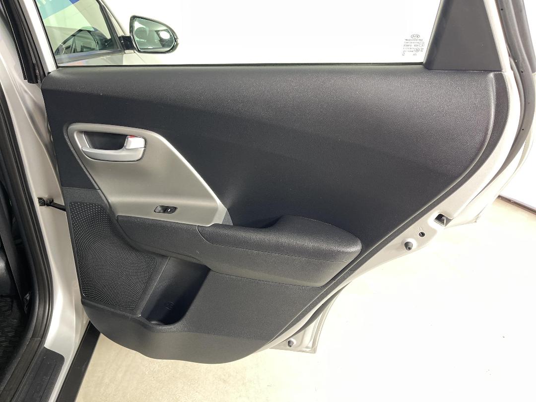 Photo '19' of KIA Niro