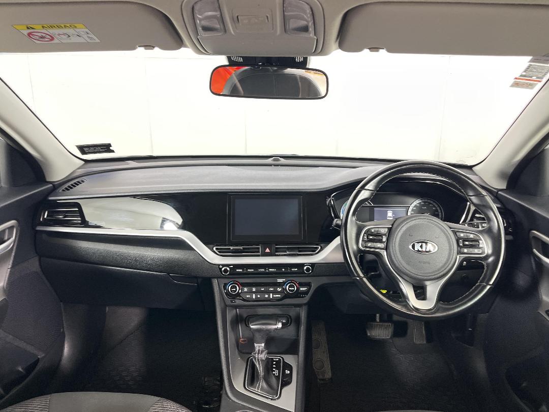 Photo '17' of KIA Niro