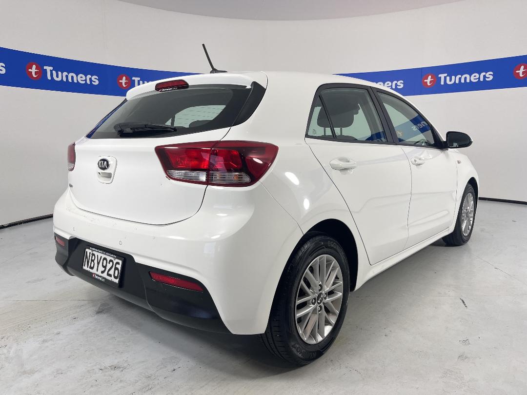 Photo '7' of KIA RIO Photo '7' of KIA RIO