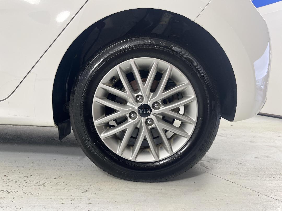 Photo '11' of KIA RIO Photo '11' of KIA RIO