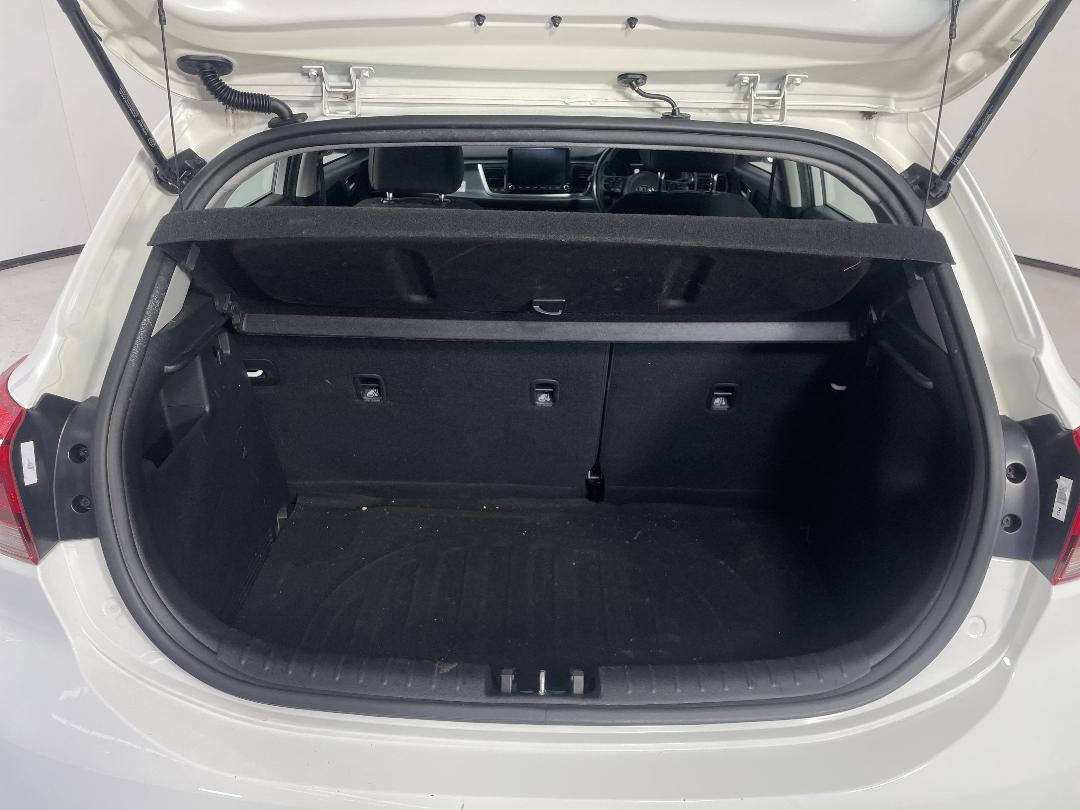 Photo '14' of KIA RIO