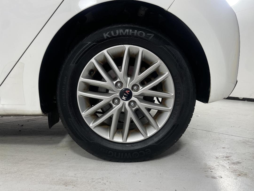 Photo '11' of KIA RIO