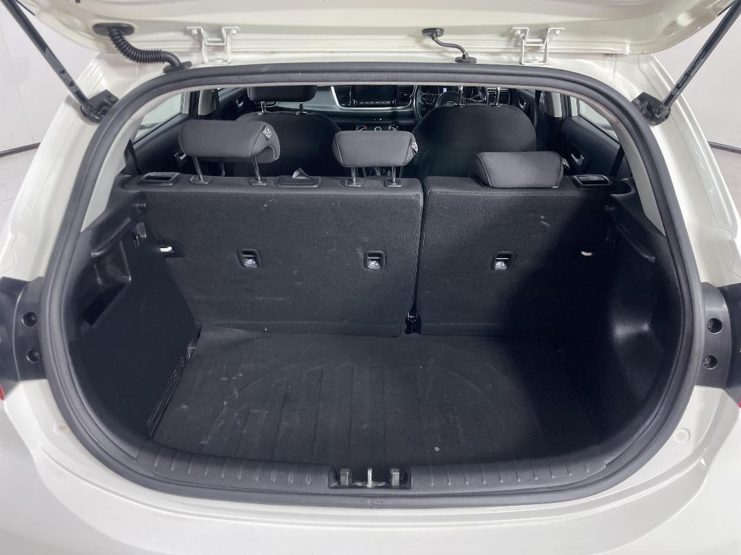 Photo '14' of KIA RIO