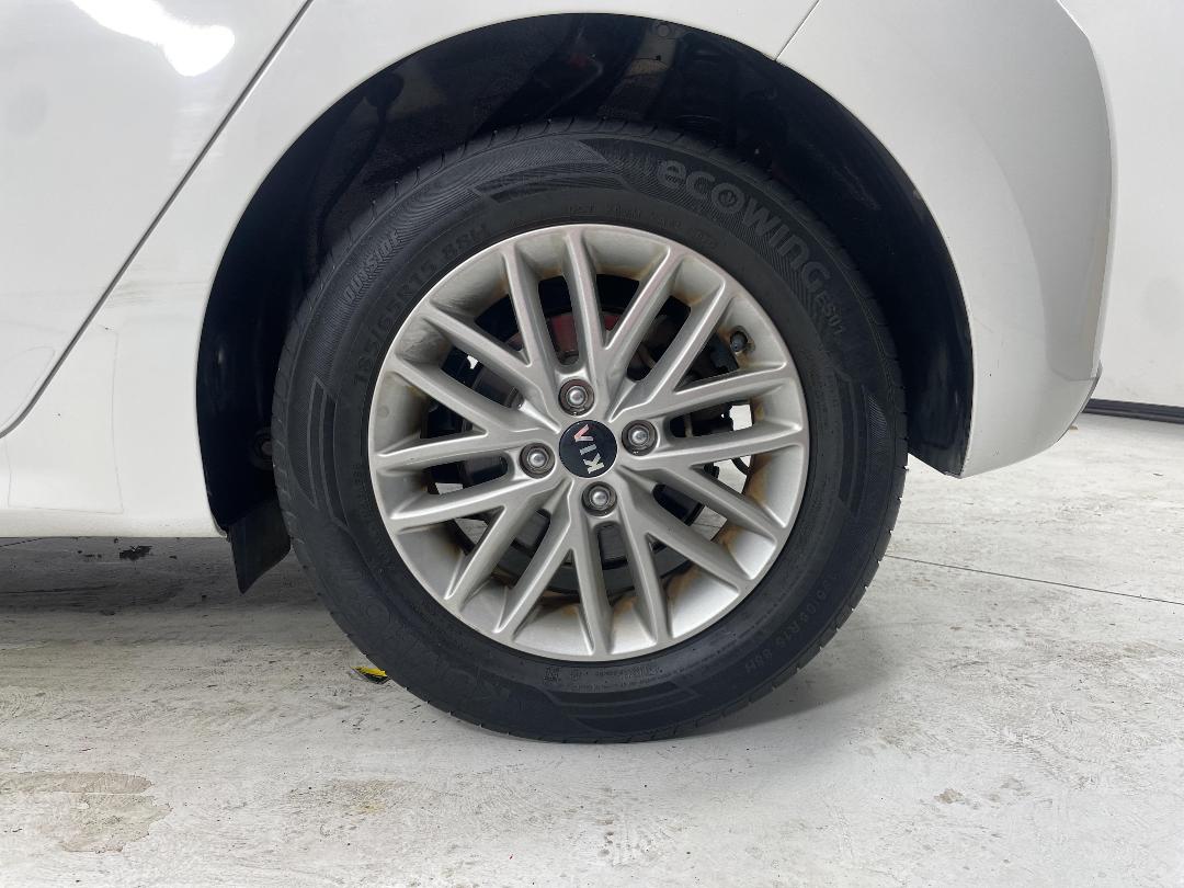 Photo '11' of KIA RIO