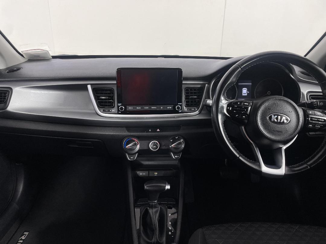 Photo '17' of KIA RIO