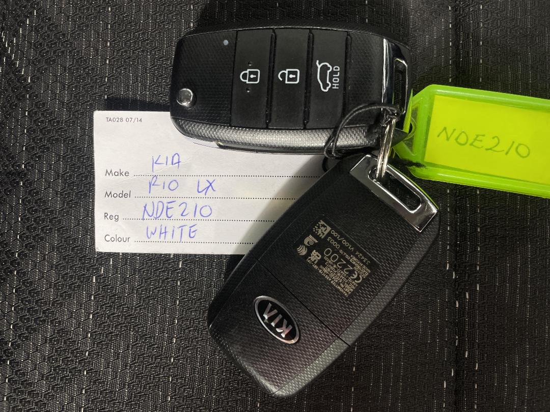 Photo '22' of KIA RIO