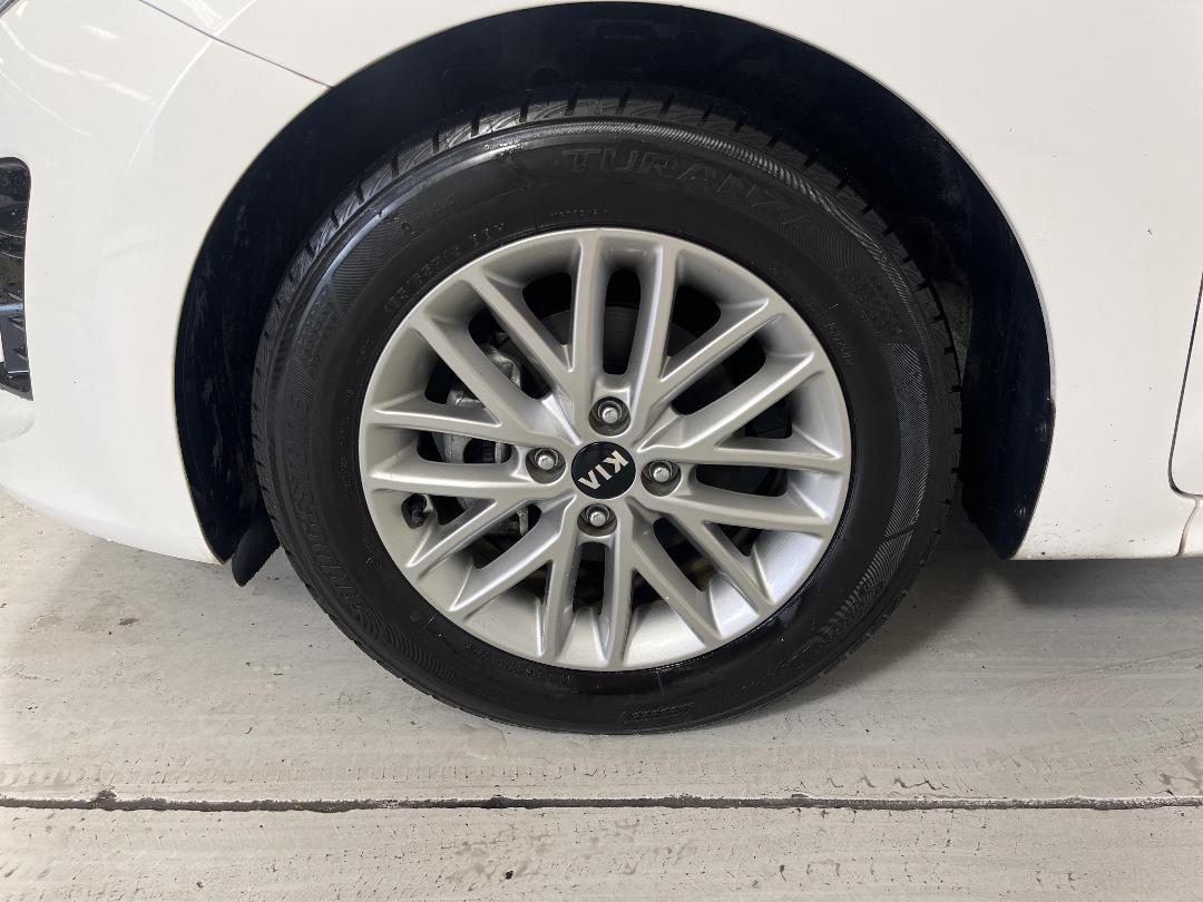 Photo '10' of KIA RIO