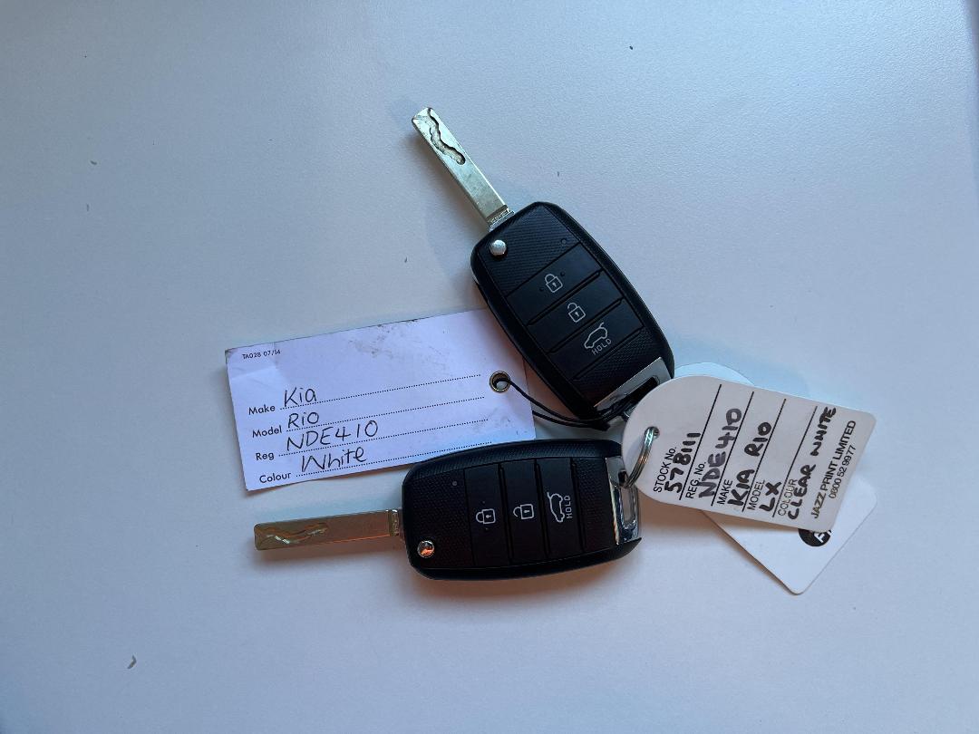 Photo '22' of KIA RIO