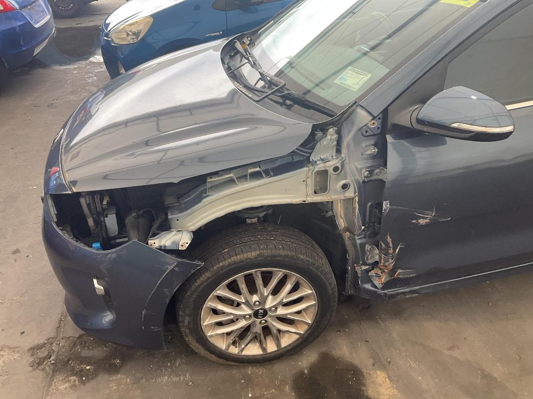 Photo '8' of KIA RIO EX